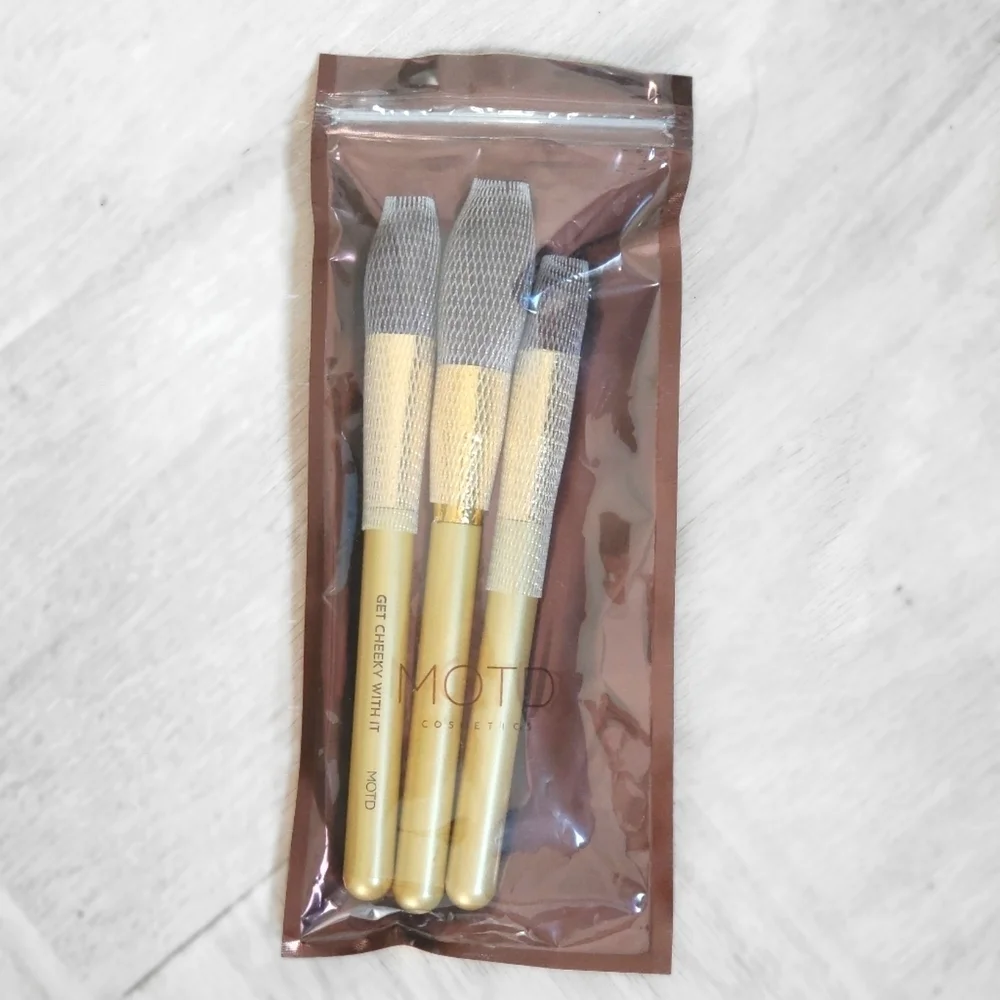 MOTD Cosmetics Gold Goddess Face Makeup Brush Set